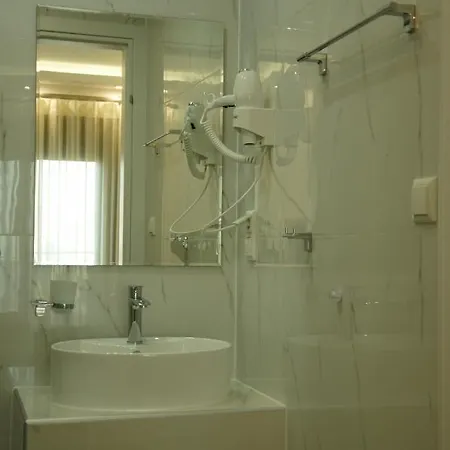 Medusa 2* Όρμος Πρίνου