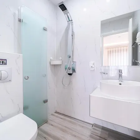 Medusa Hotell 2*