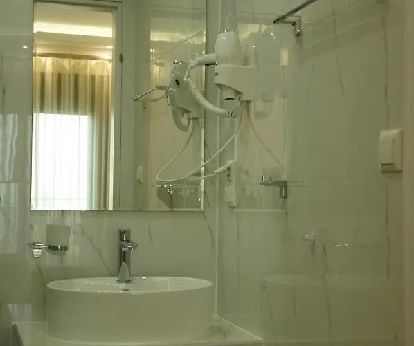 Medusa 2* Órmos Prínou