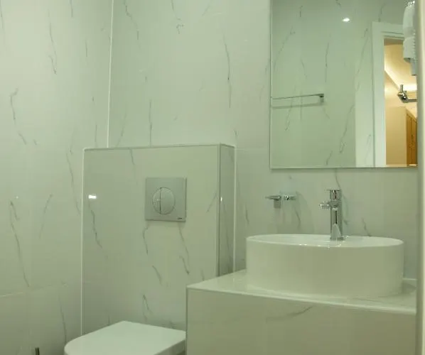 Medusa 2* Órmos Prínou